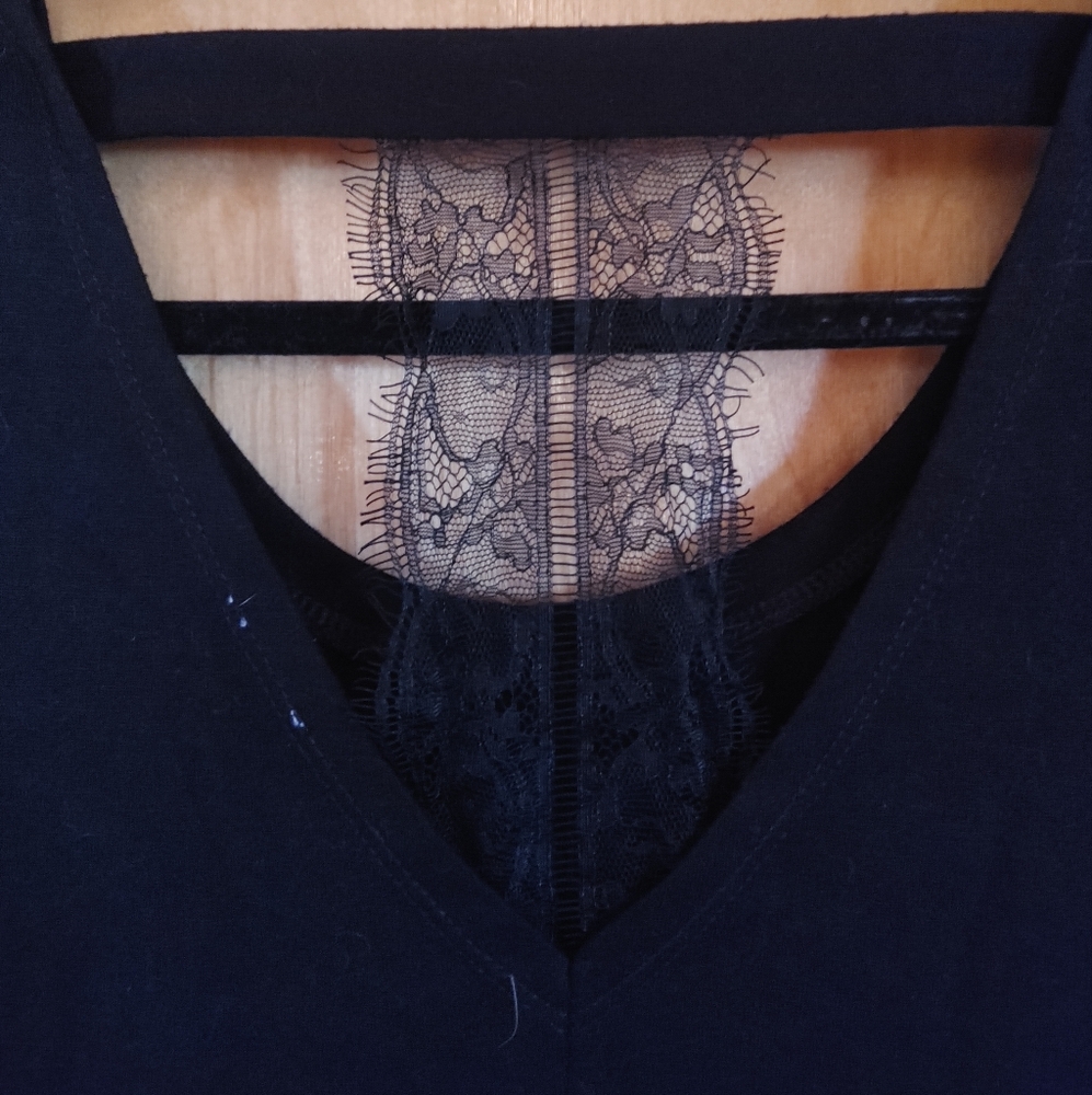 assorted sweaters - Picture 8 of 14
